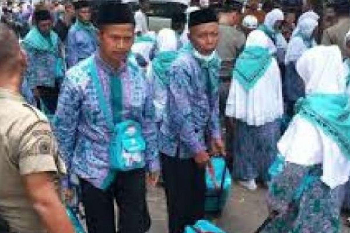 Dua Calhaj Cadangan Pekanbaru Berangkat Ke Batam