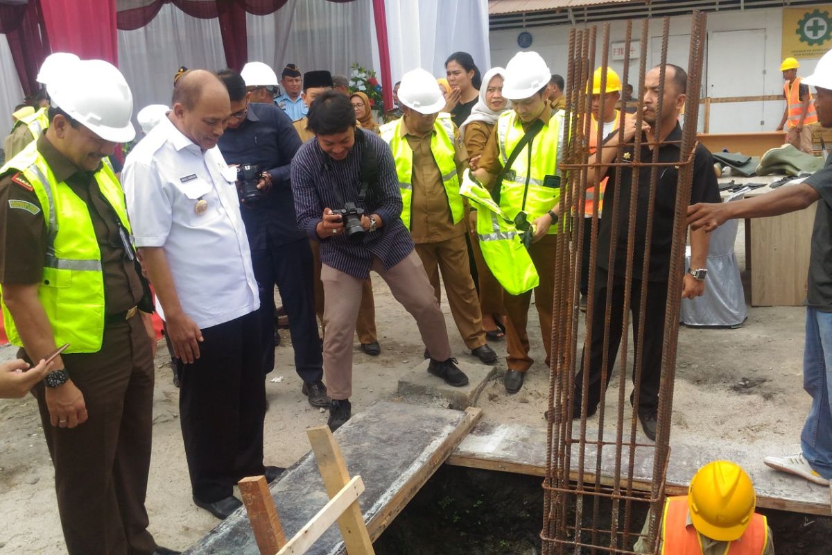 Kajati berikan lahan untuk perluasan Masjid Agung