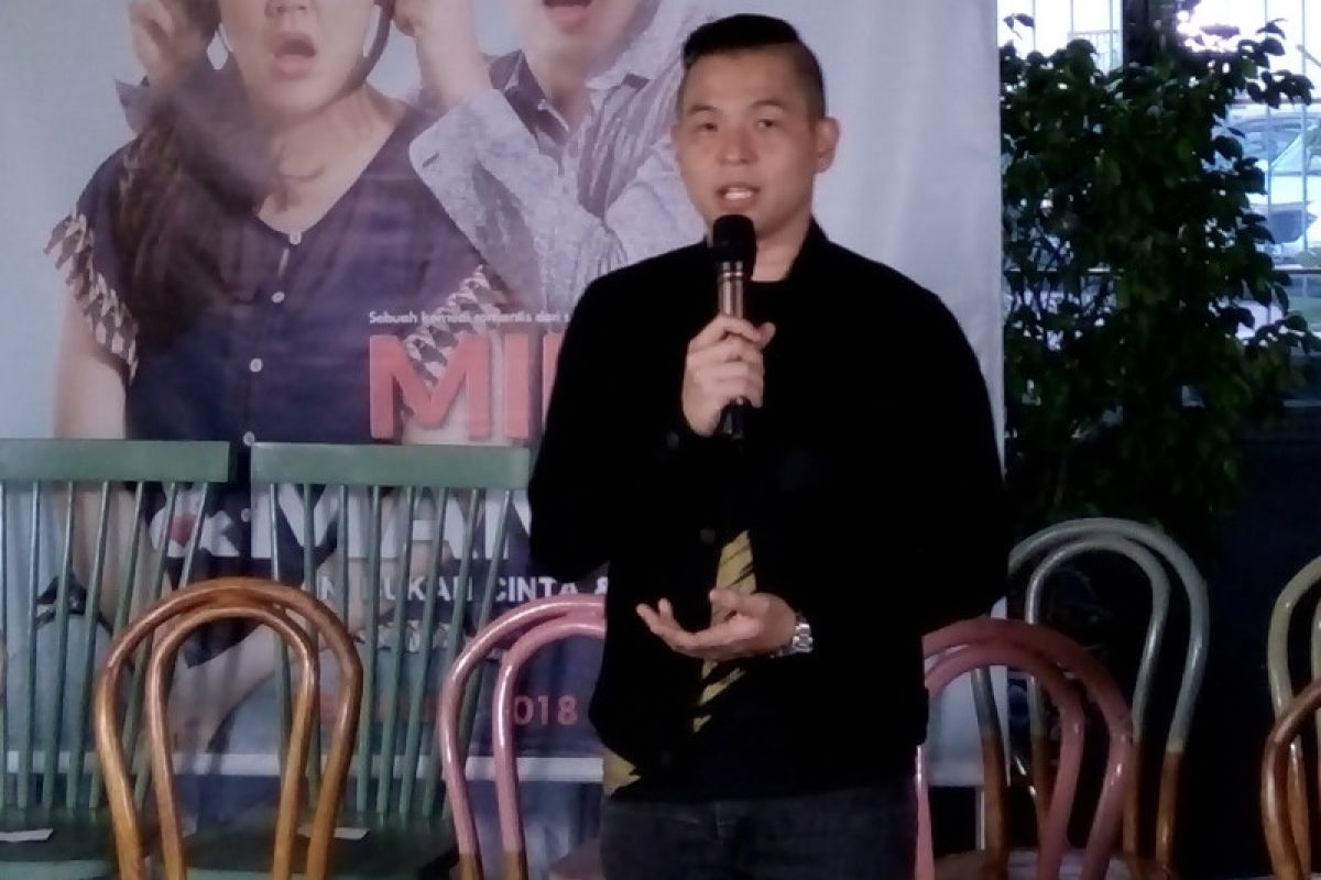 Alasan Ernest rilis film saat akhir tahun