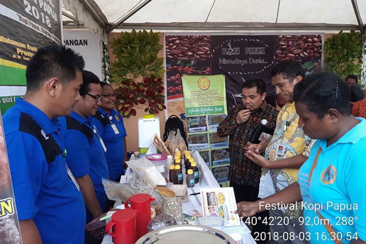 Pesona si hitam pahit pada Festival Kopi Papua