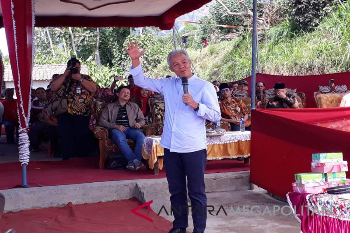 Ganjar: Tol Bawen-Yogyakarta tetap jalan