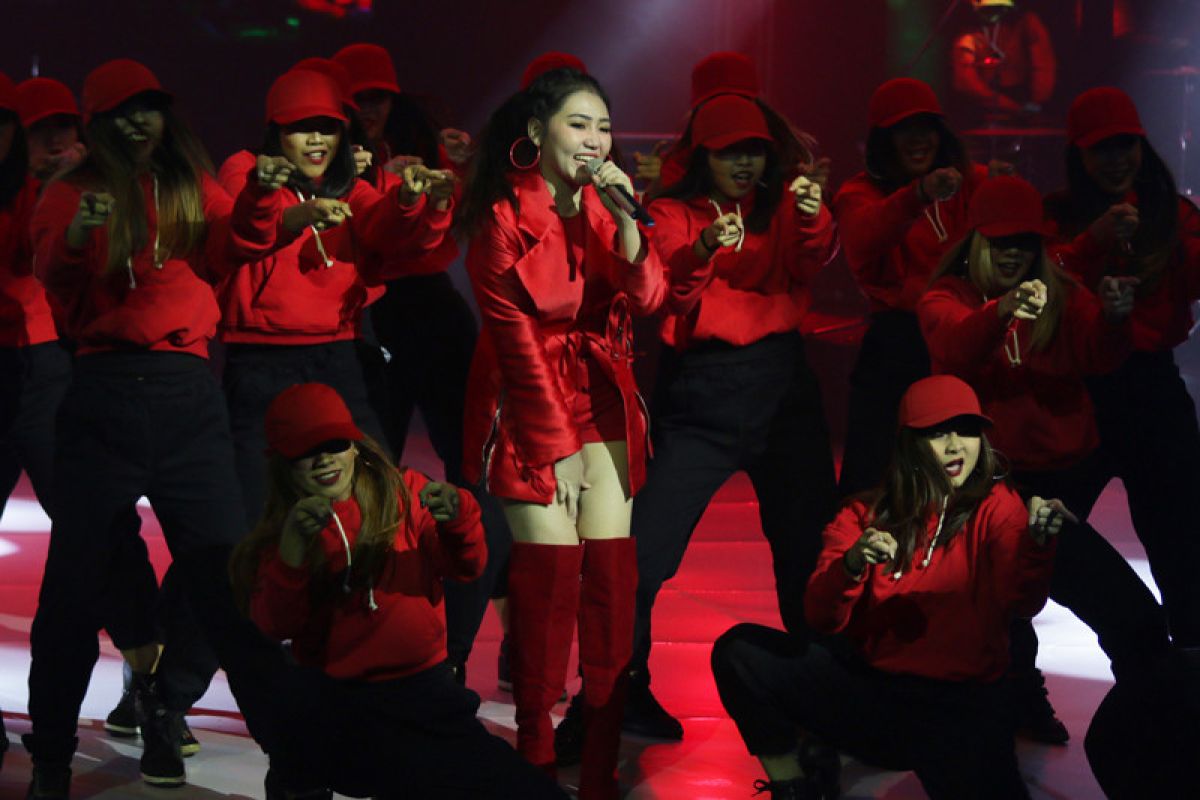 Lagu Asian Games "Meraih Bintang" dinyanyikan dalam enam versi bahasa