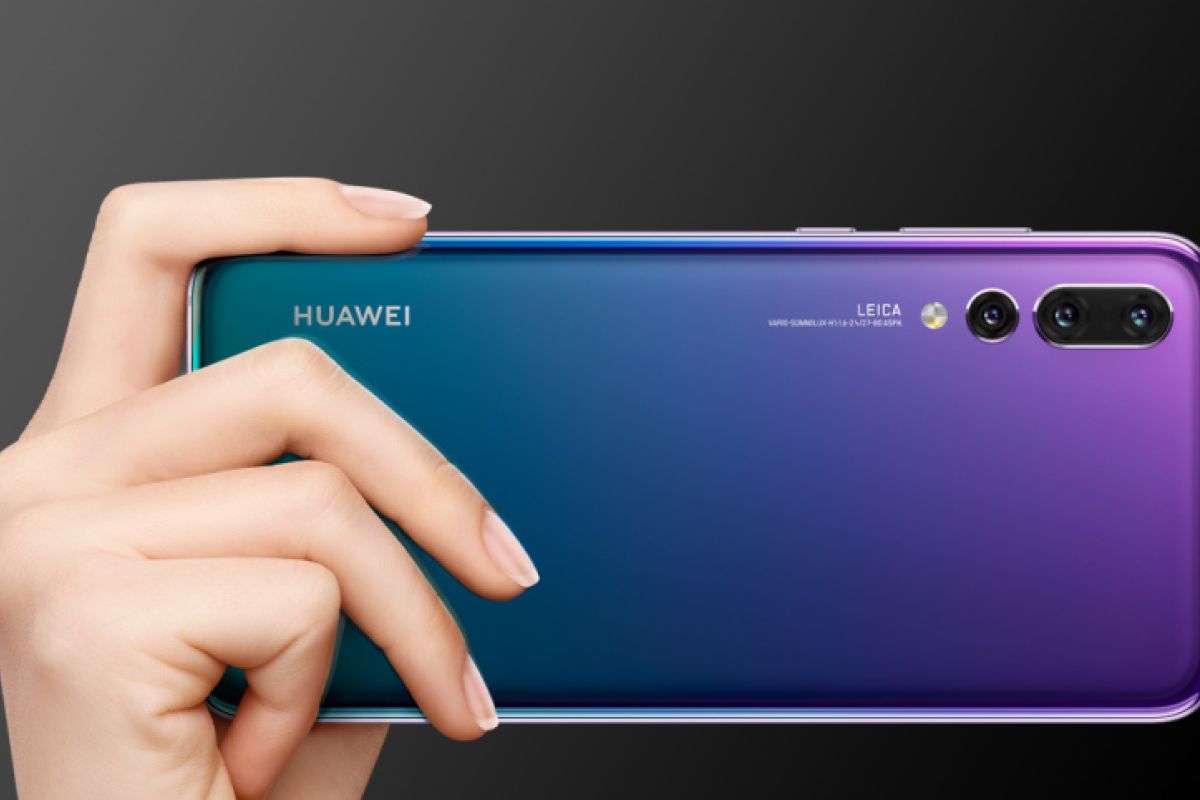 Huawei kedapatan membuat cuitan menggunakan iPhone
