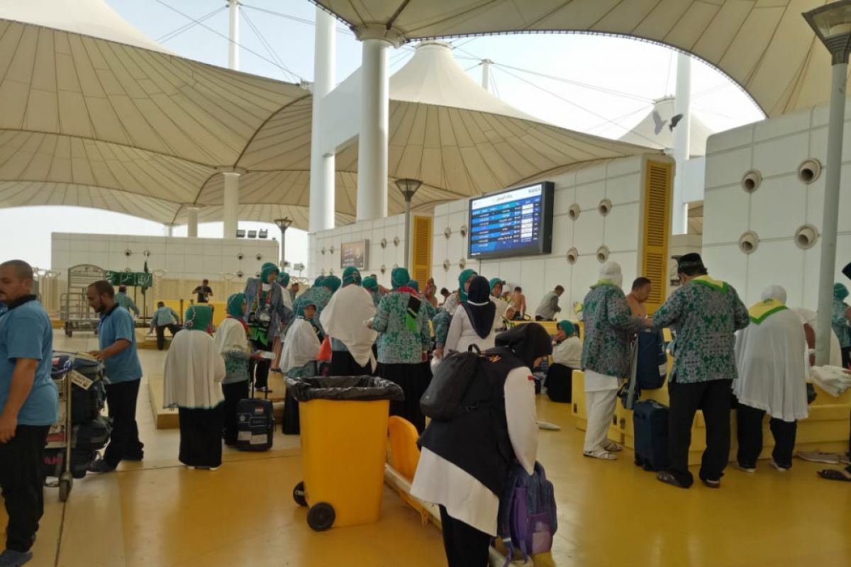 Laporan dari Mekkah - Jamaah diimbau tepat waktu keluar-masuk Masjidil Haram