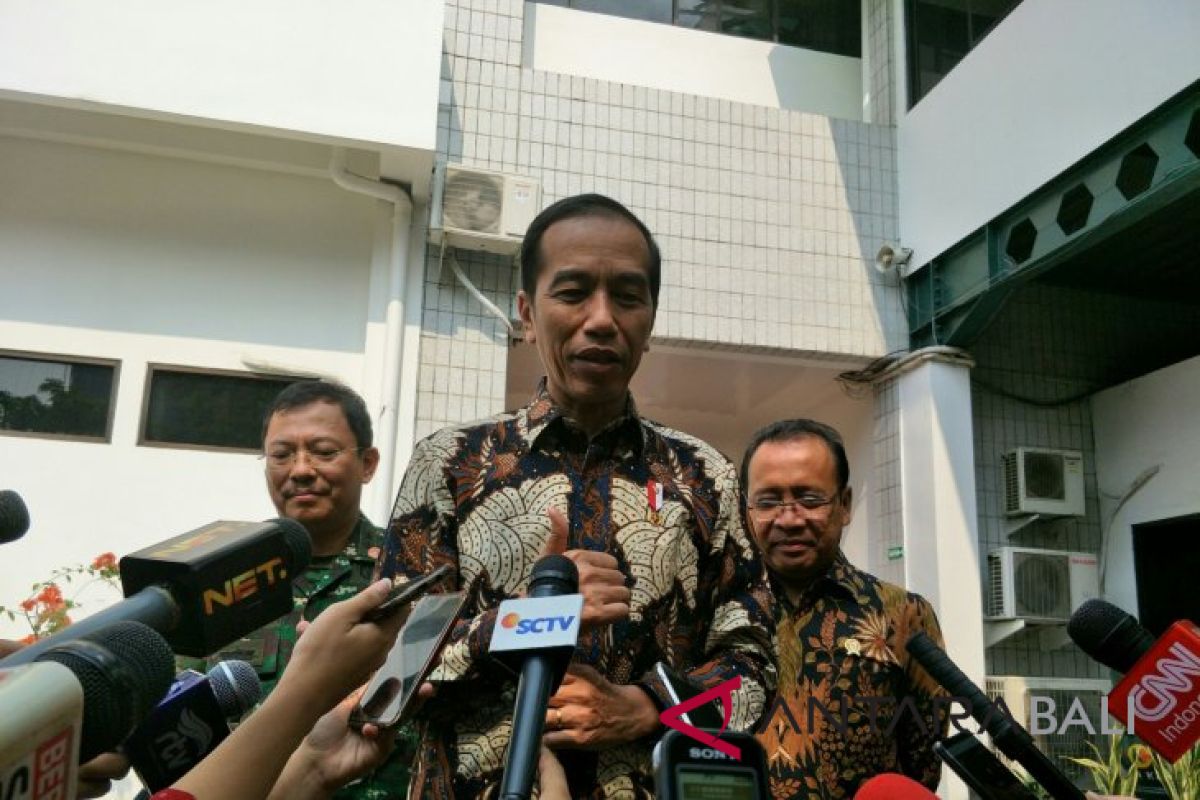 Presiden Jokowi ungkap habibie sehat