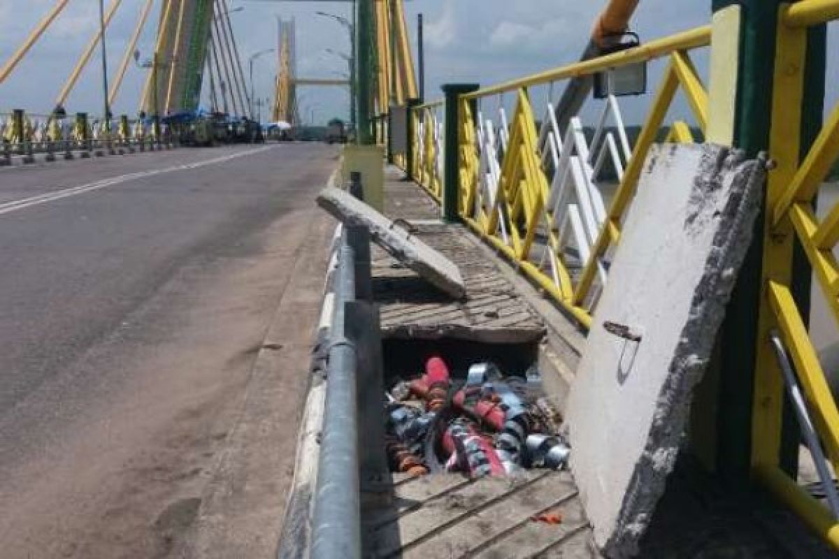 Kabel Jembatan Padamaran Dicuri, Bupati Rohil: Ini Kejahatan Luar Biasa