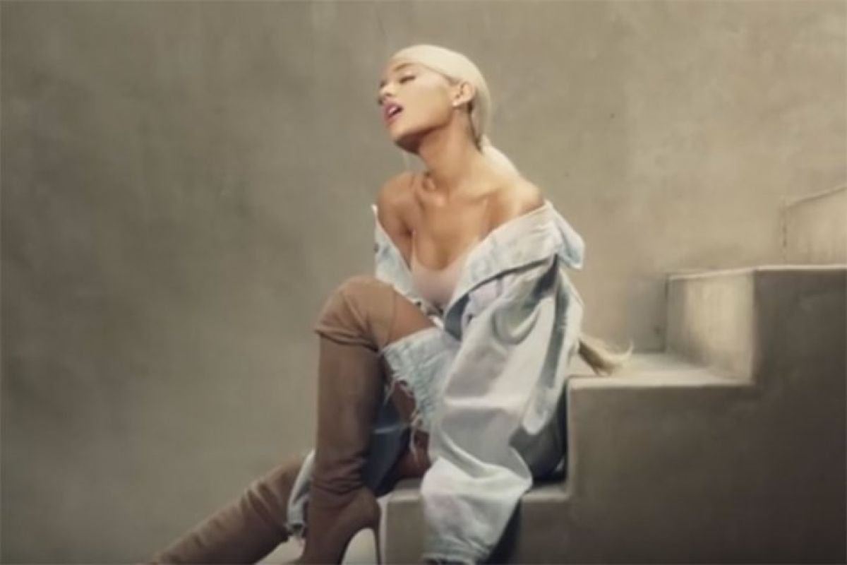 Ariana Grande rilis album keempatnya Sweetener