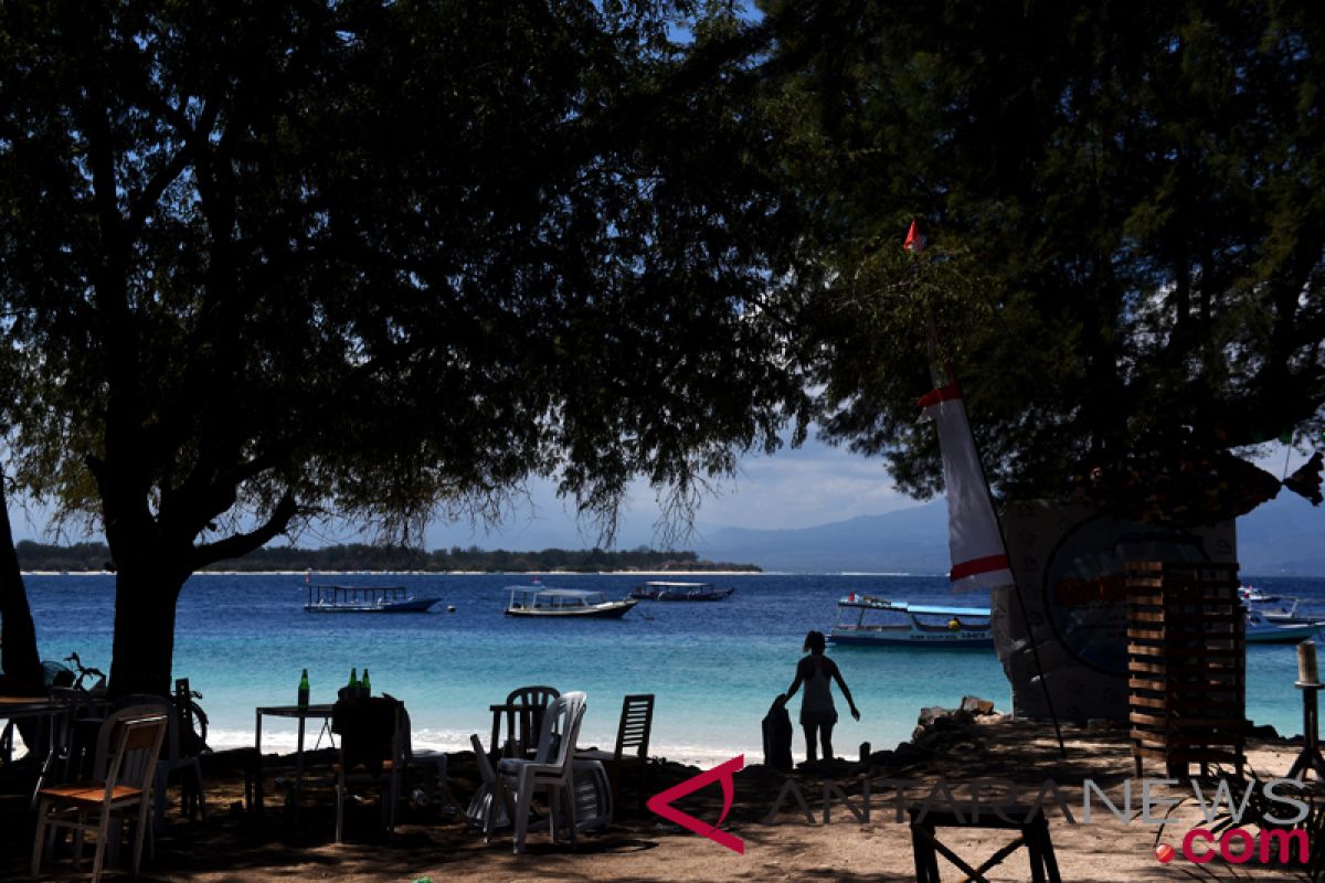 Mencari nemo di Gili Rengit