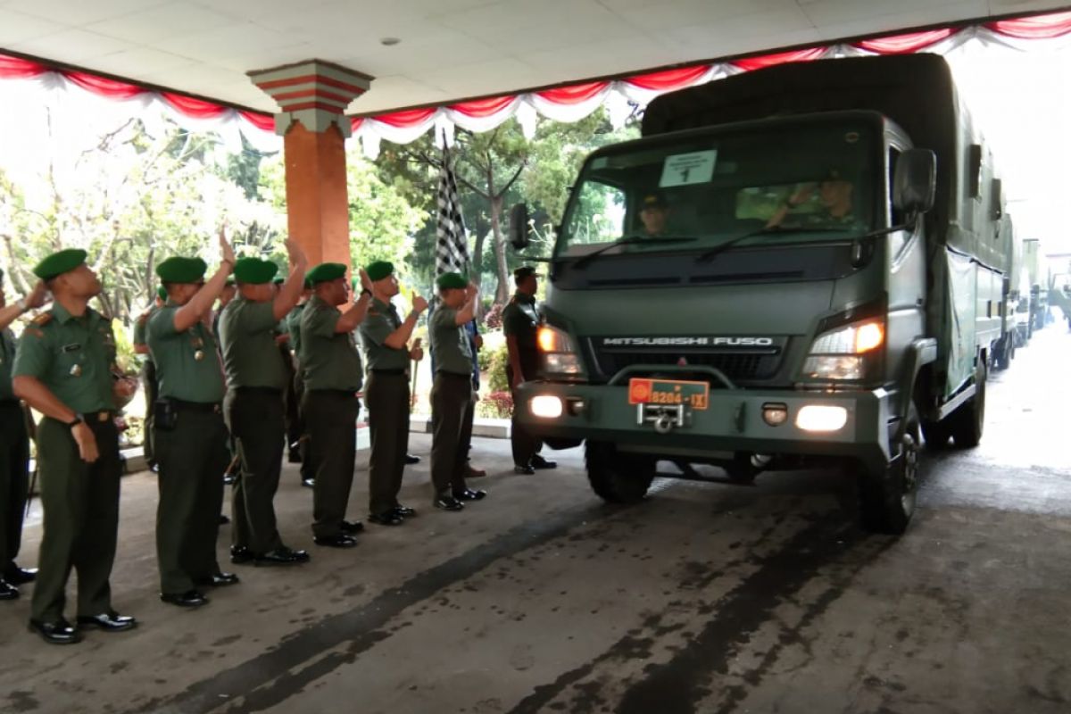 Korem Wirasatya distribusikan logistik ke Lombok