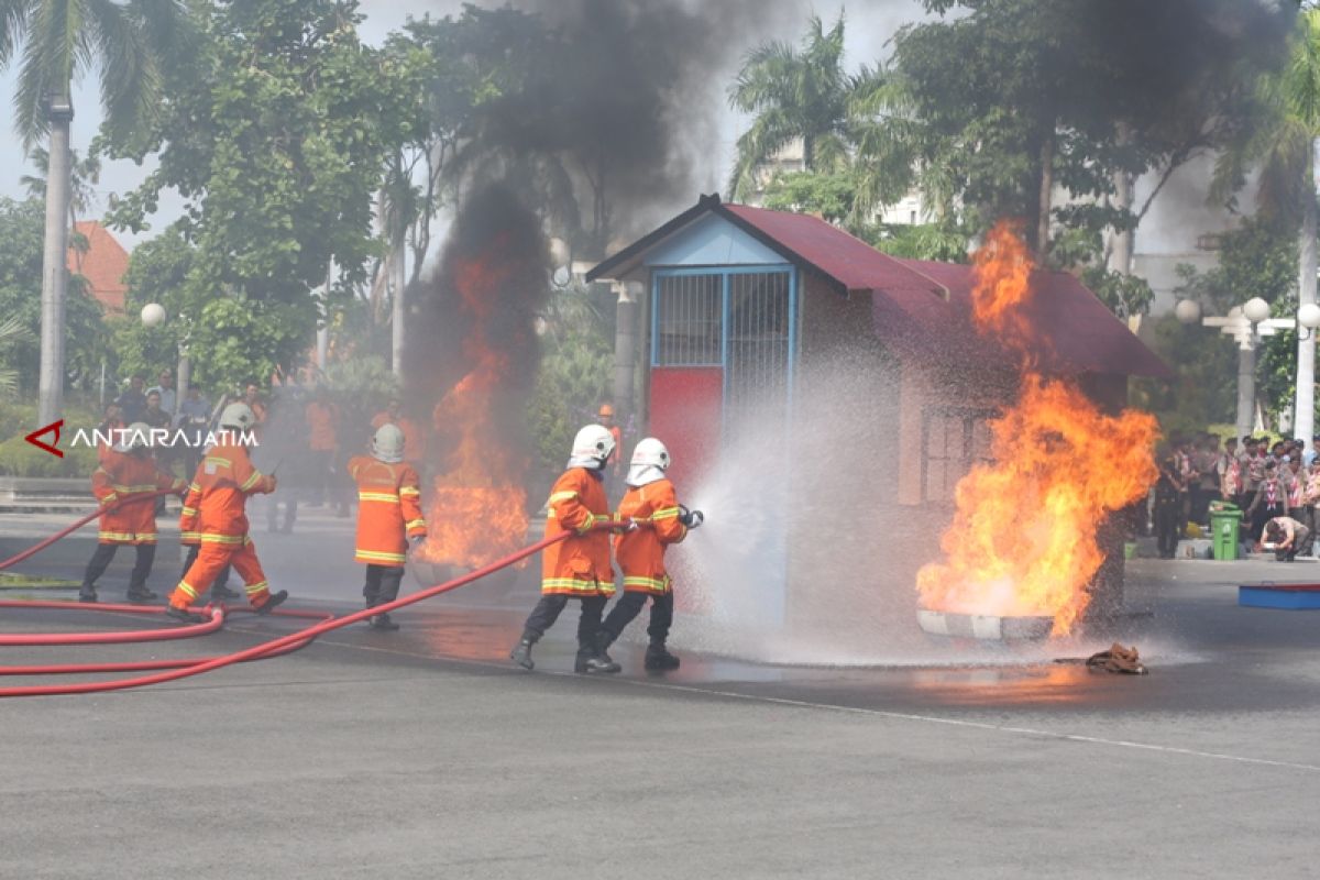 Damkar Surabaya Tekan Kebakaran Melalui Sosialisasi Maupun Pelatihan