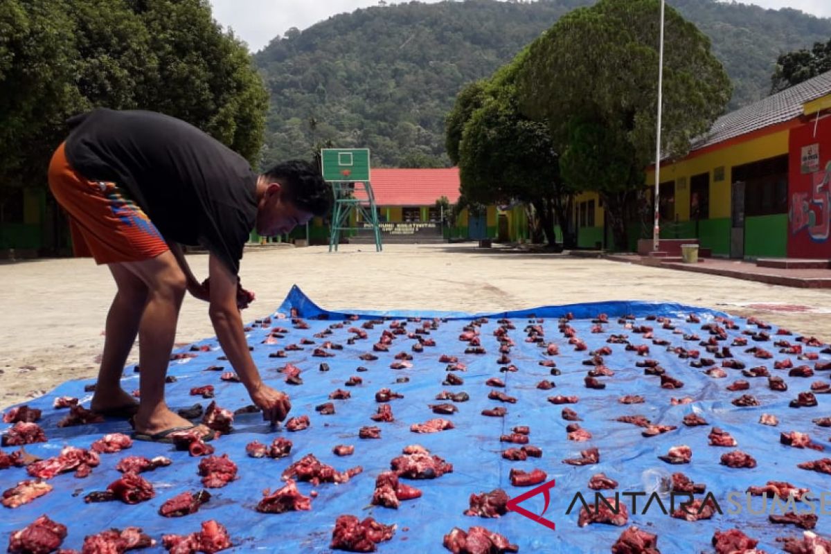 Panitia kurban tidak gunakan kantong plastik sekali pakai