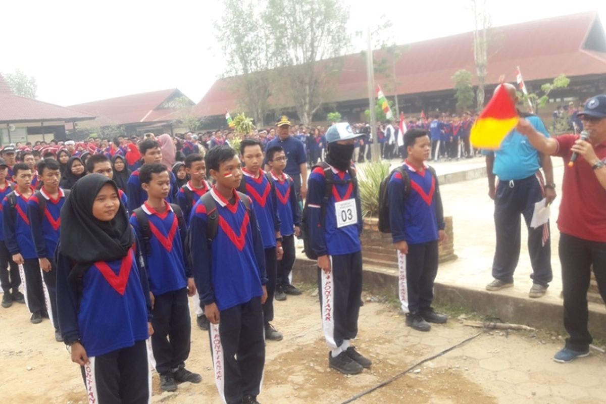 SMKN 4 Pontianak gelar lomba baris sambut HUT Kemerdekaan