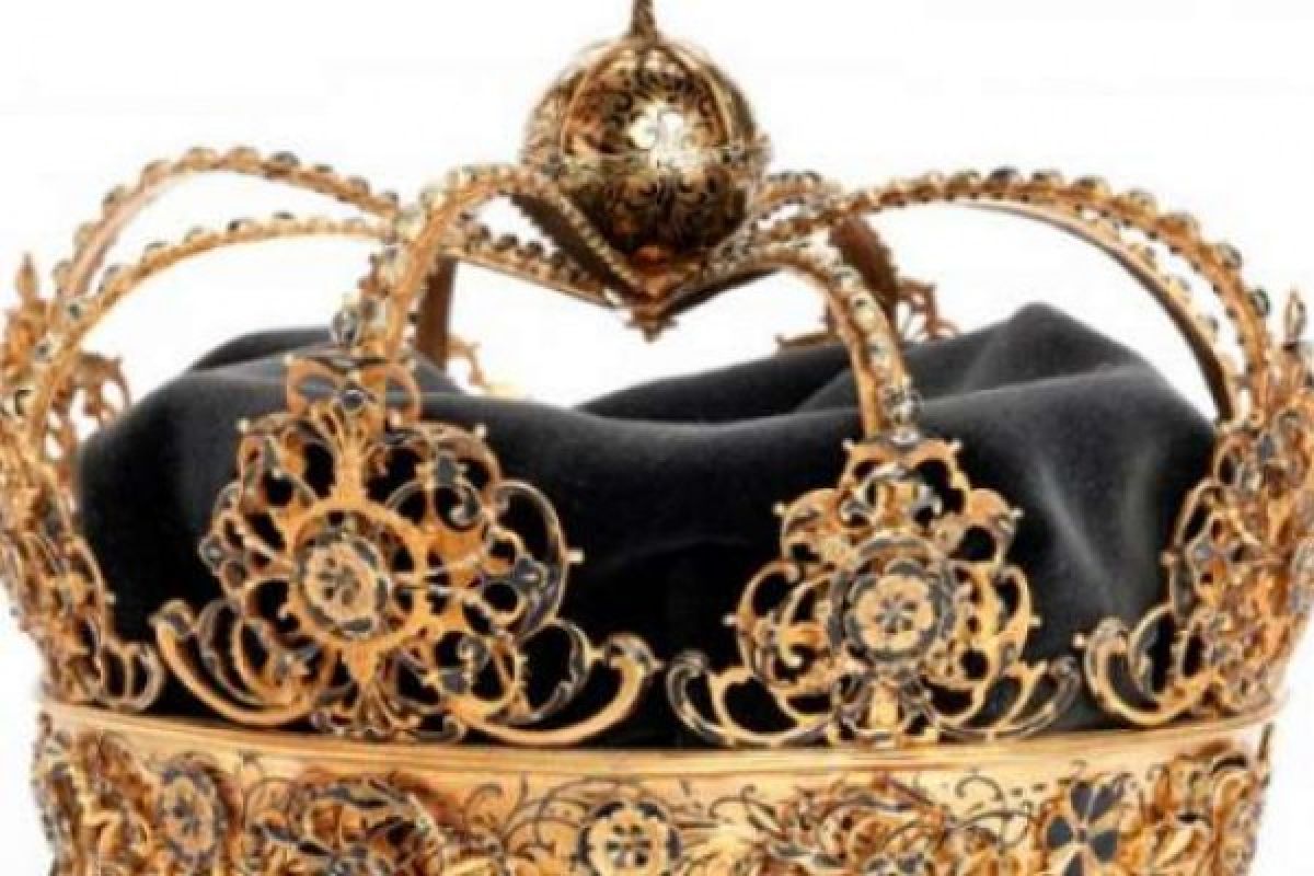 Mahkota Kerajaan dan Bola Abad 17 di Katedral Swedia Digondol Maling di Siang Bolong