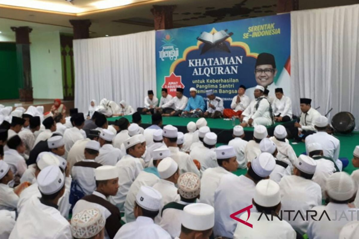 Santri Ikuti Nusantara Mengaji Doakan Cak Imin