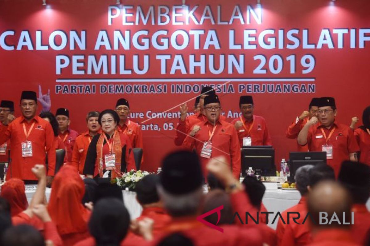 Megawati Soekarnoputri beri pembekalan gabungan calon anggota DPR-DPRD