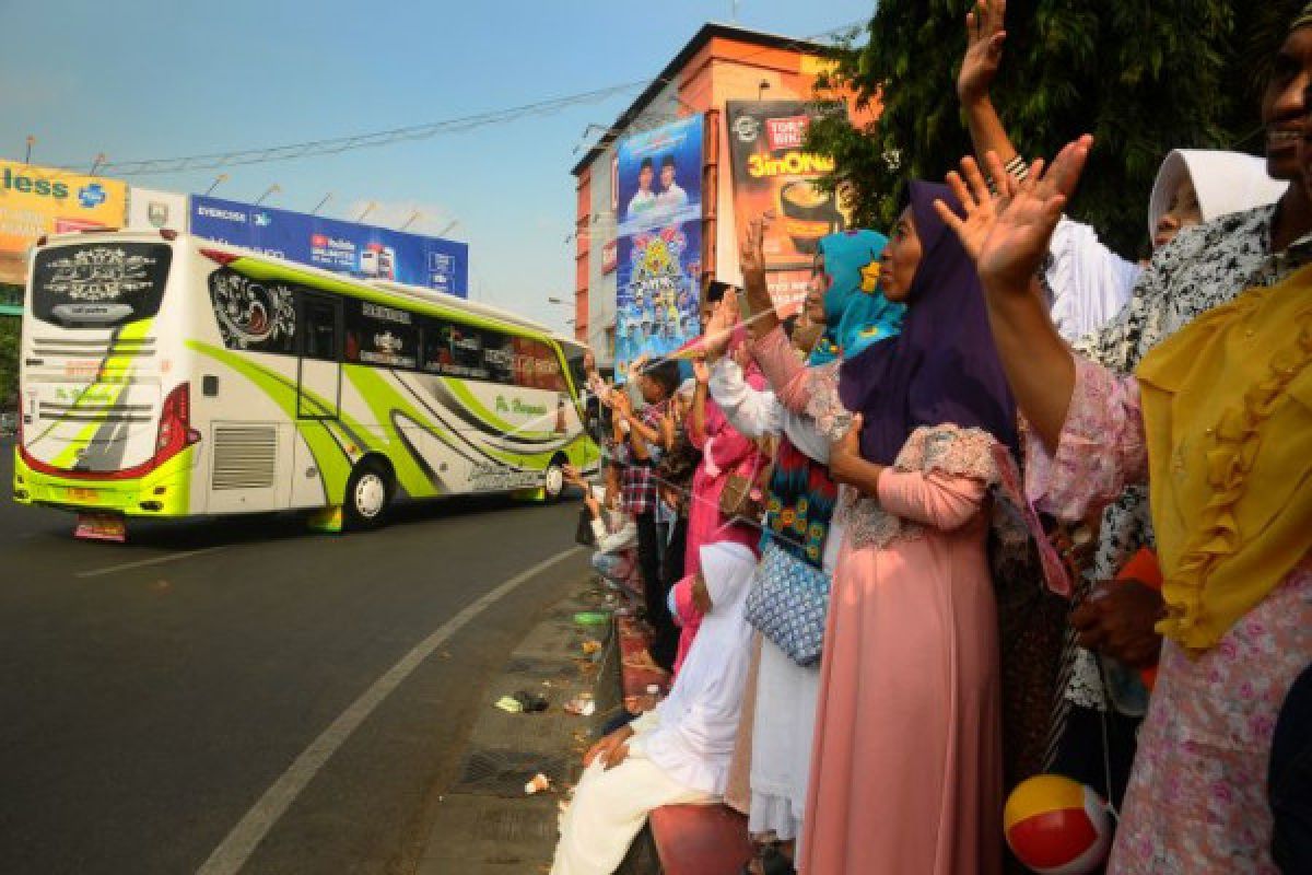1.919 calon haji dari Semarang diberangkatkan