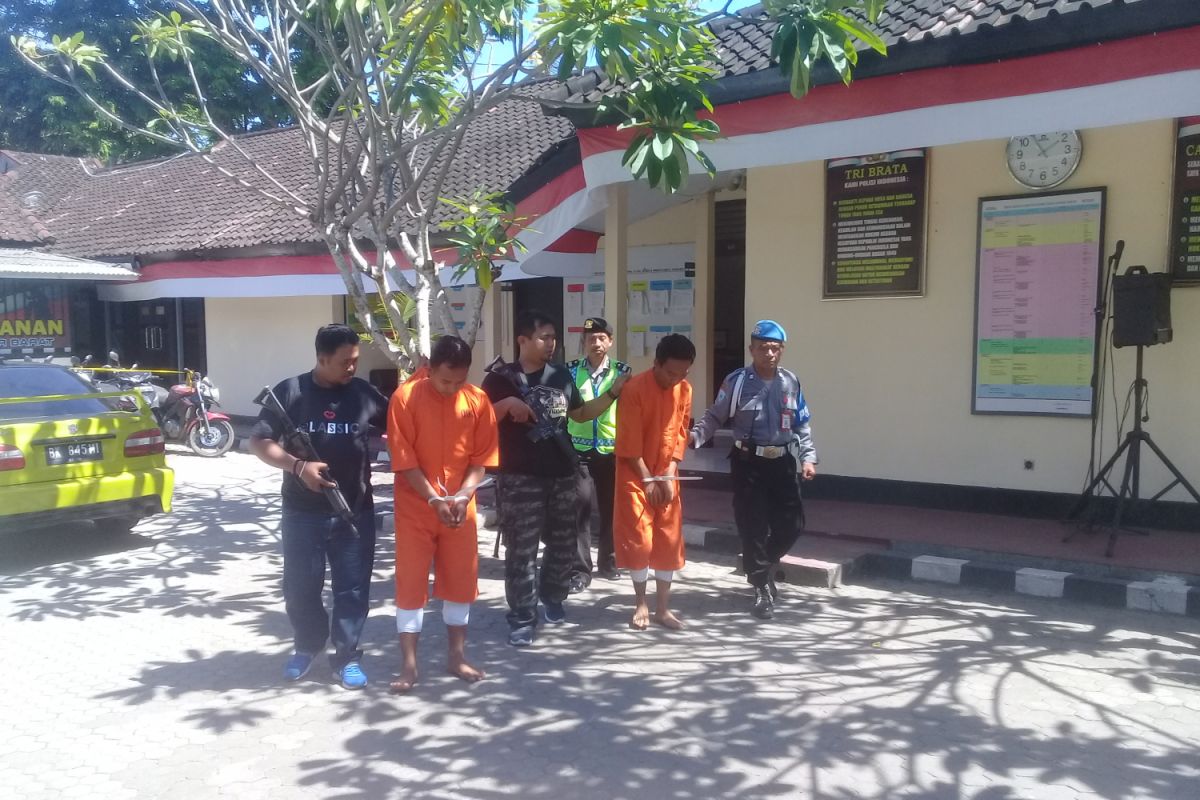 Polsek Denpasar Barat tembak dua perampok toko