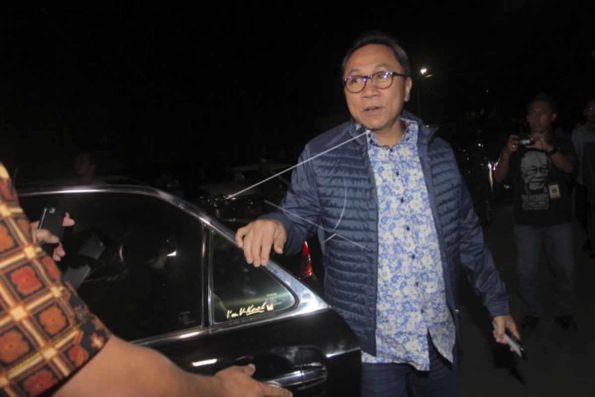 KPK periksa Zulkifli Hasan terkait kasus di Lampung