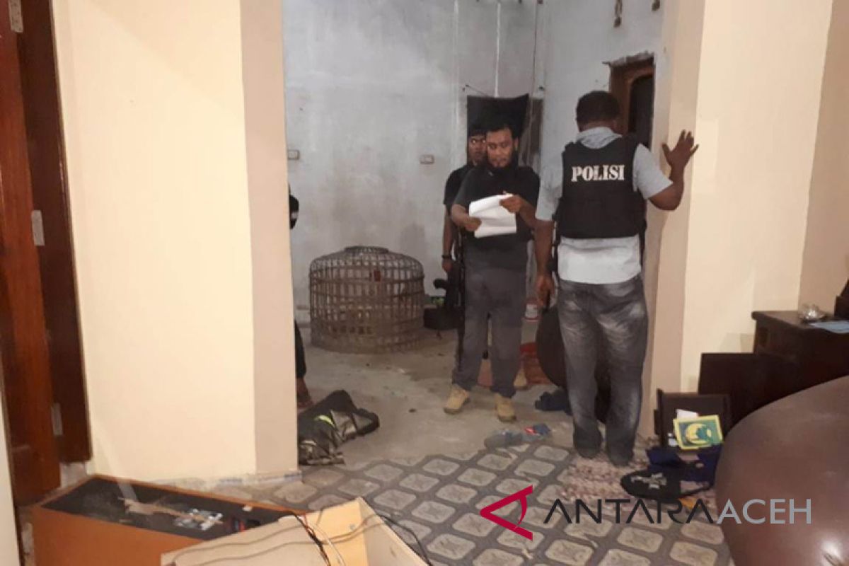 Polisi di Aceh kontak tembak saat buru DPO