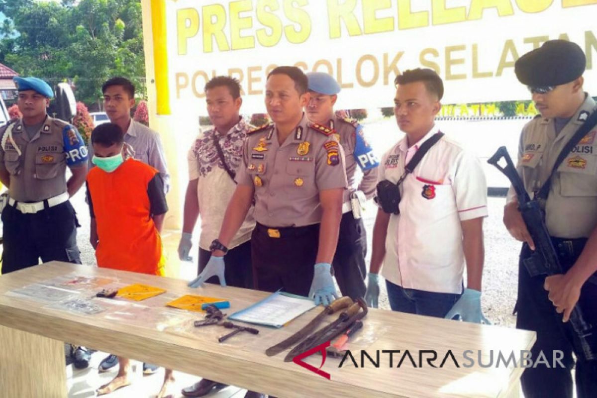 Polisi Solok Selatan bekuk spesialis curanmor pakai senjata api