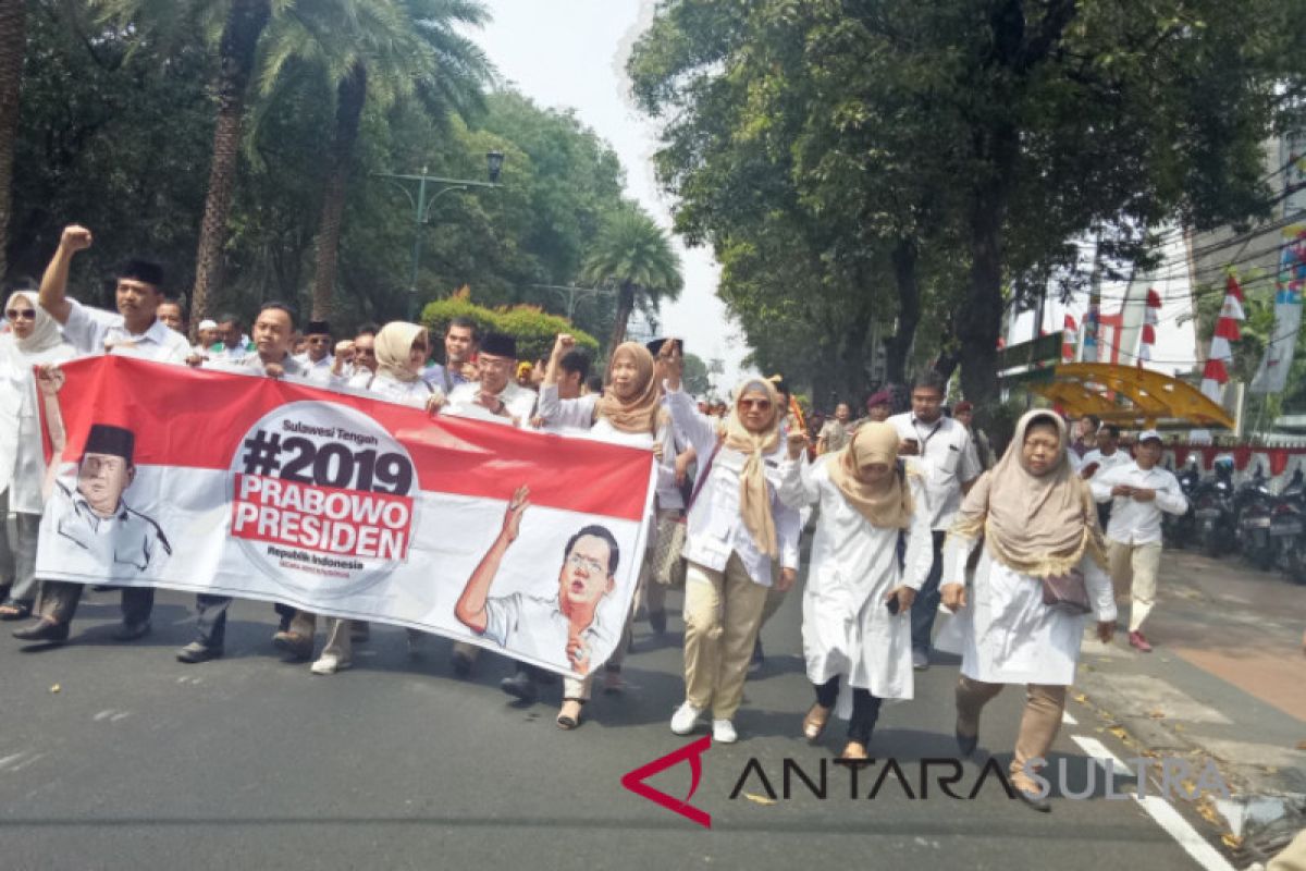 Prabowo-Sandiaga ke KPU diiringi shalawat