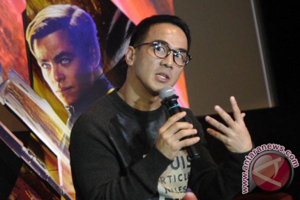 Kemarin, Joe Taslim main "Mortal Kombat" dan nasib ponsel "BM"