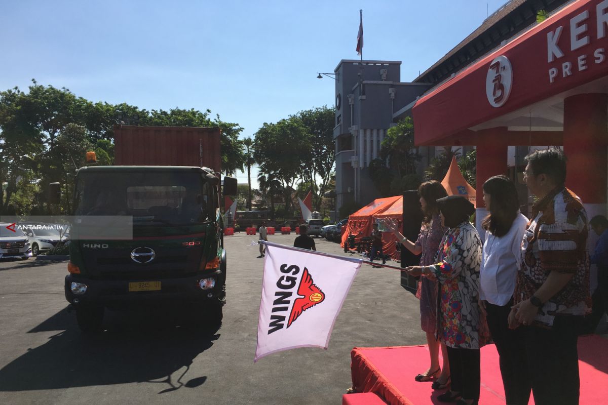 Pemkot Surabaya-PT Wings Kirim Bantuan Untuk Korban Gempa Lombok