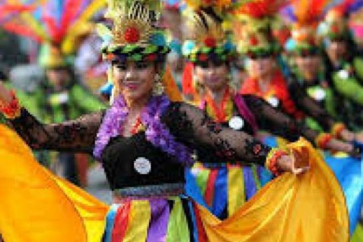 Sebanyak 5.000 Pelajar Lomba Pawai Karnaval Meriahkan HUT RI Ke-73