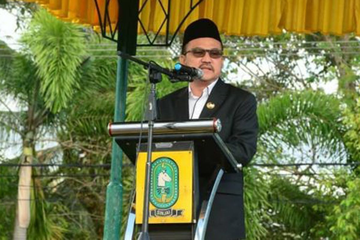 Pj. Bupati Shalat Ied di lapangan Sinjai Bersatu