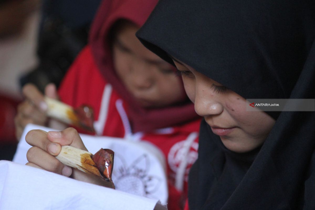 SMN Sumsel Belajar Batik di Madura