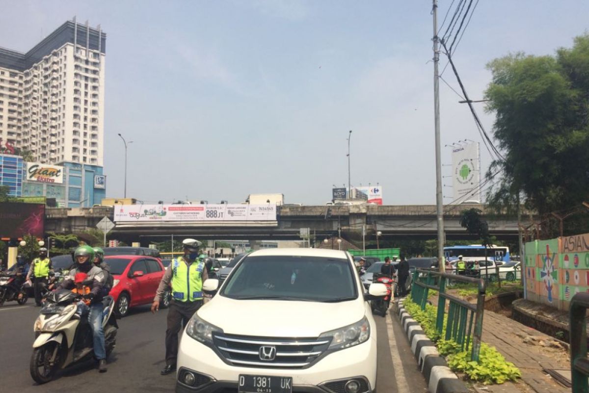 Polisi tindak 11.240 pengendara langgar ganjil-genap