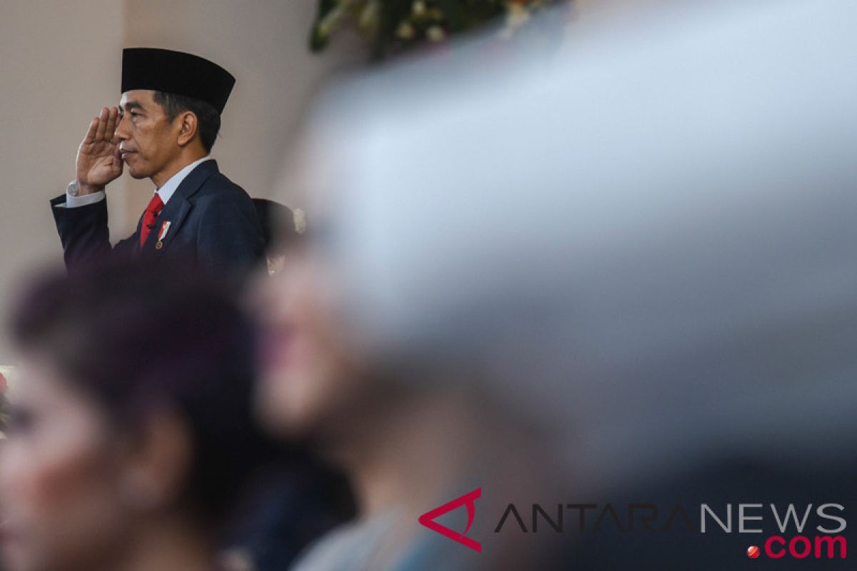 Presiden Jokowi teken peraturan presiden tata pakaian acara kenegaraan-resmi