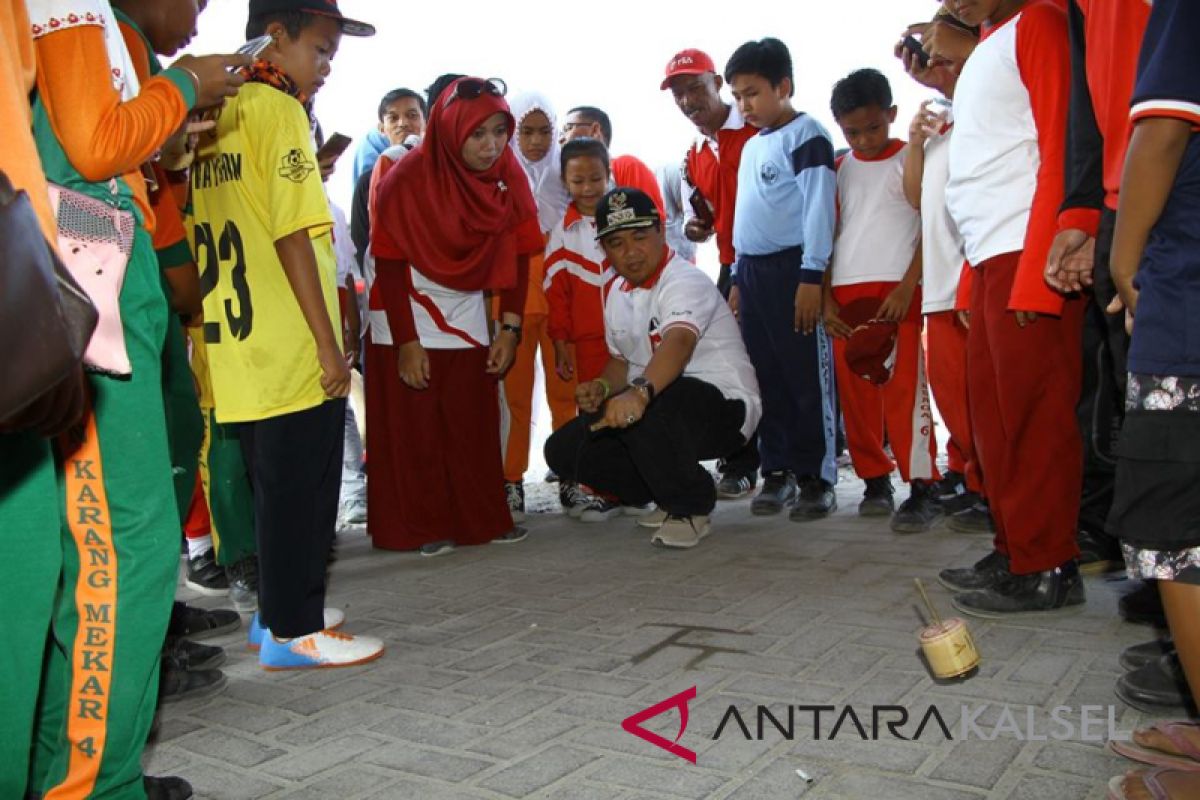 Pemkot Gelar Lomba Permainan Tradisional