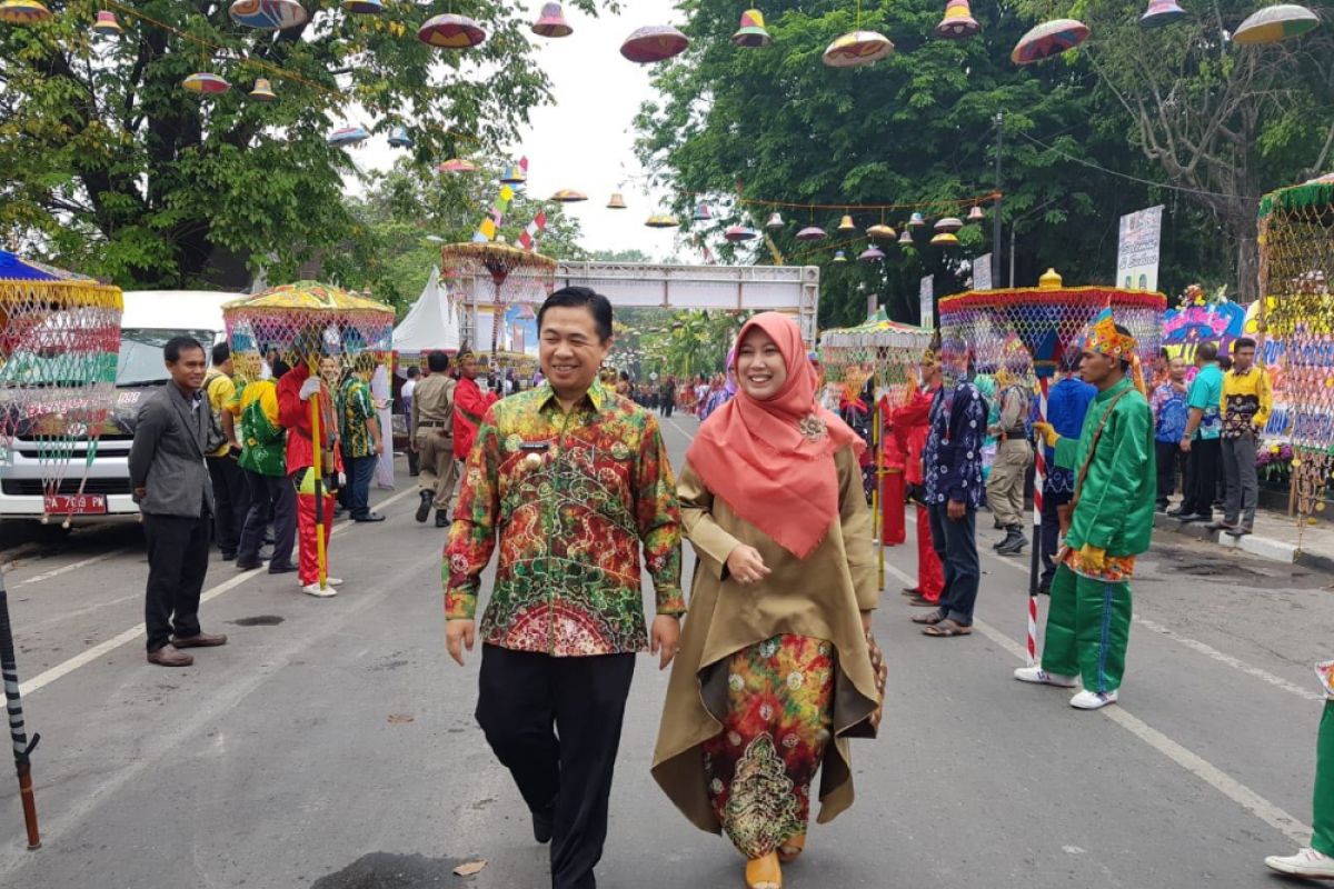 Wali Kota Banjarmasin Hadiri Perayaan Hari Jadi Provinsi Kalsel Ke - 68