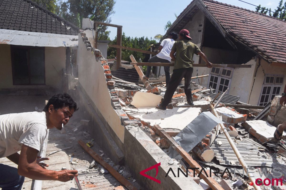 Menteri PUPR: Perbaikan rumah rusak Lombok tidak dilakukan oleh kontraktor