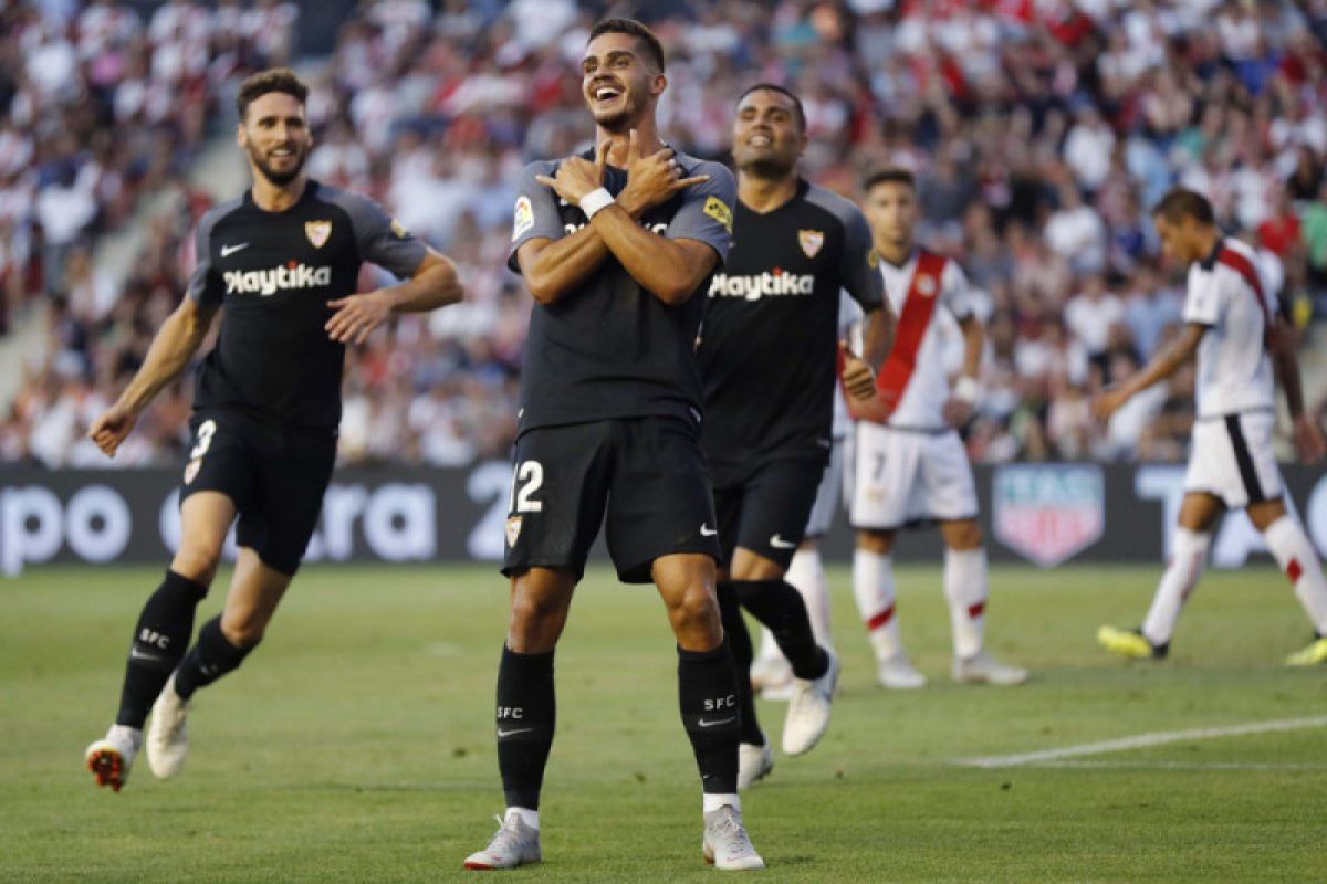 Sevilla akui kepincut permanenkan Andre Silva