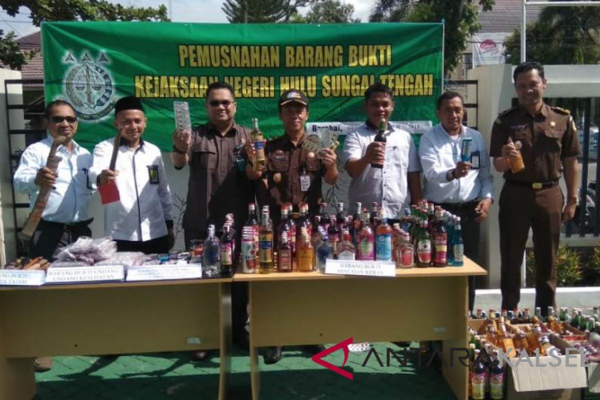 Kejari HST musnahkan 2.626 butir Charnophen dan 42 paket sabu-sabu