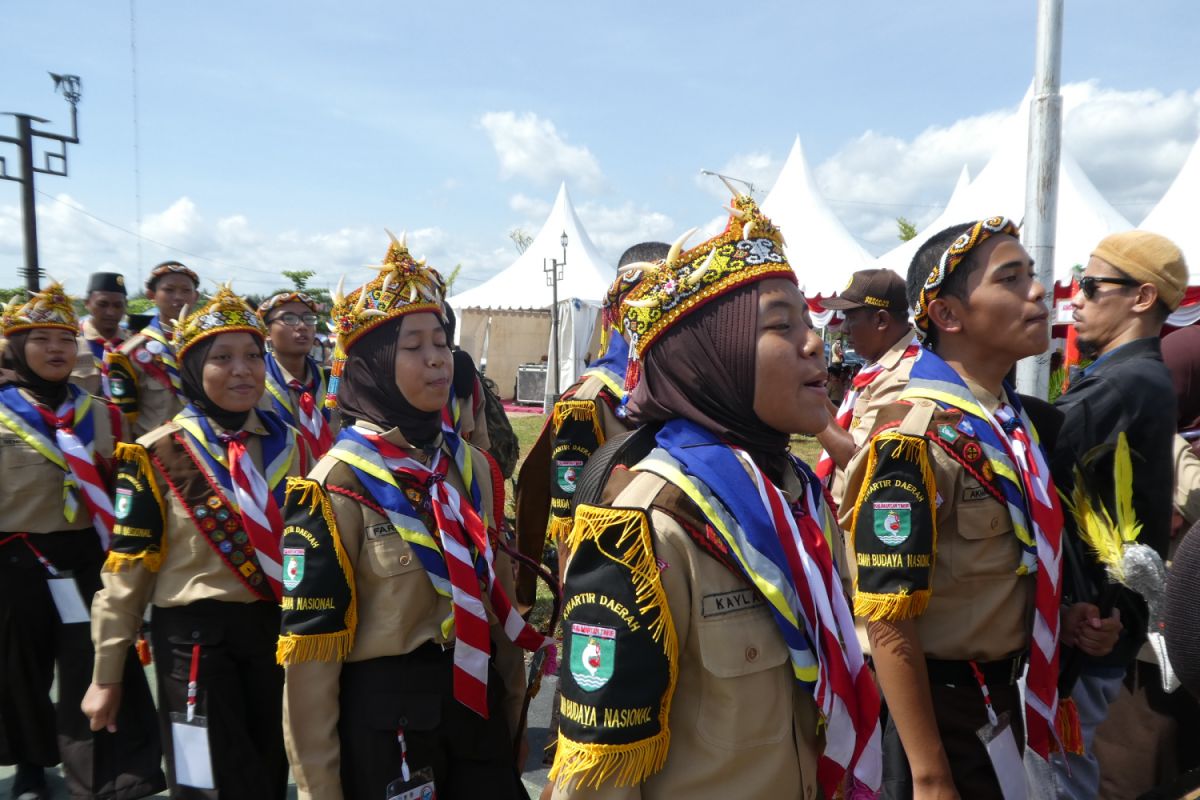 Pramuka-pemkab Situbondo kirim bantuan korban bencana