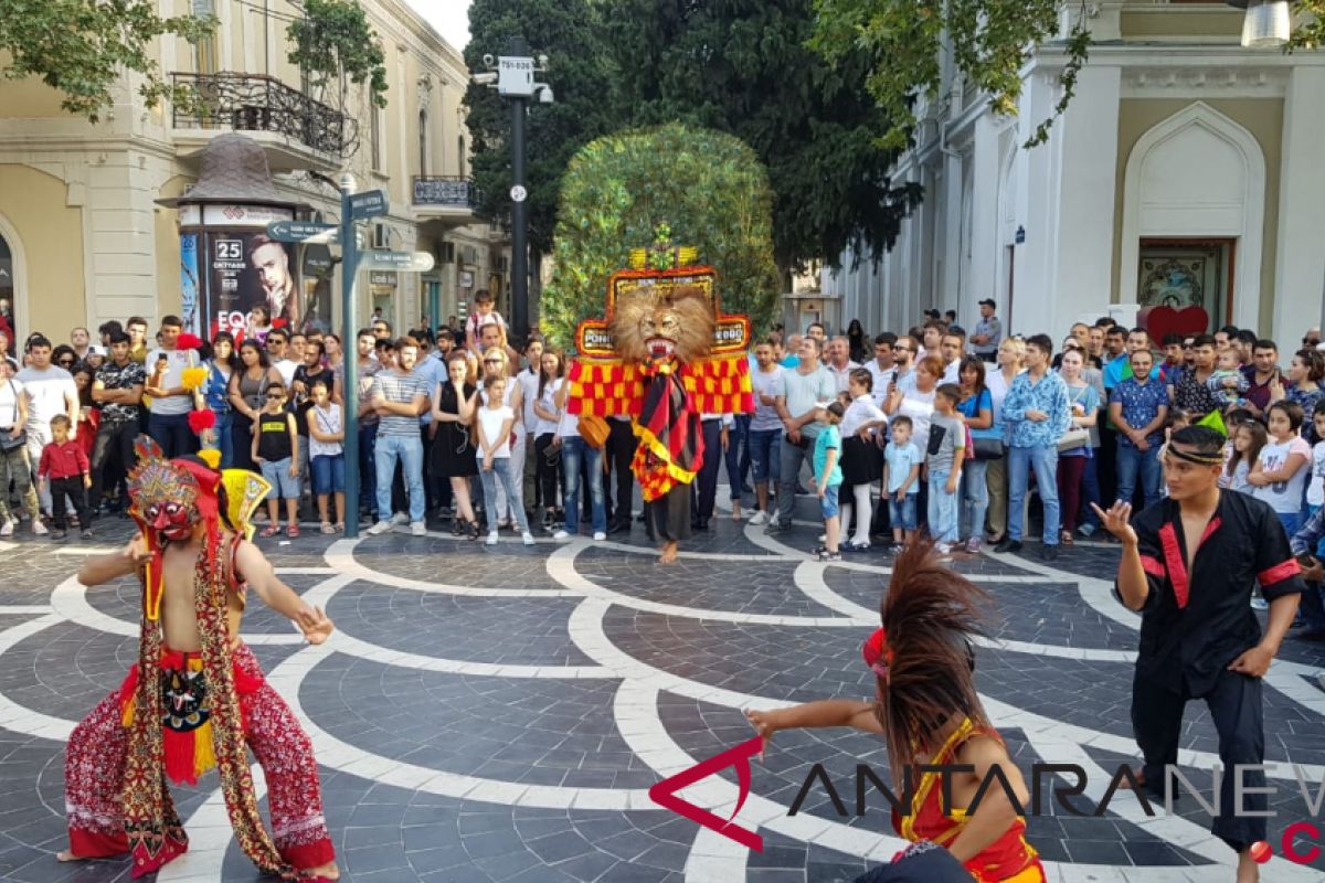 Ratusan ribu warga Azerbaijan menikmati pertunjukan seni Indonesia
