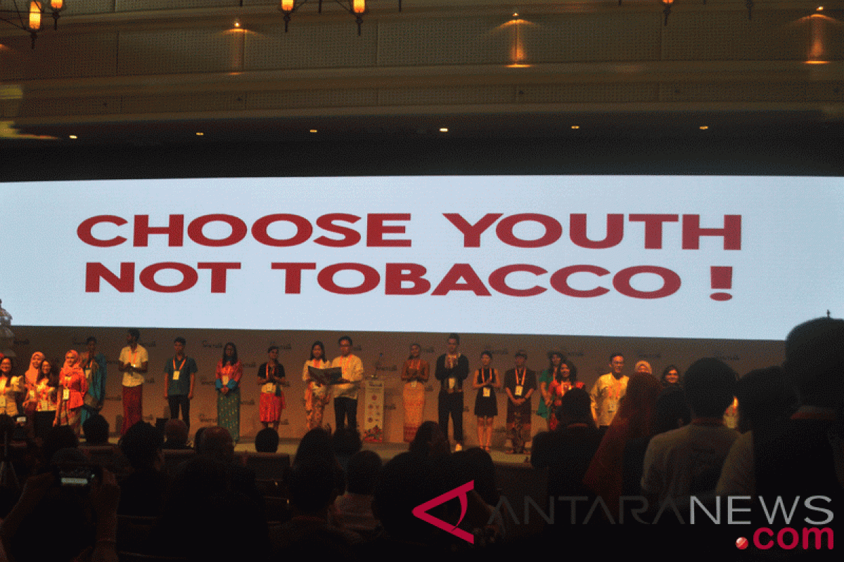 News feature - Tobacco control should not be  a mission impossible   by Andi Abdussalam