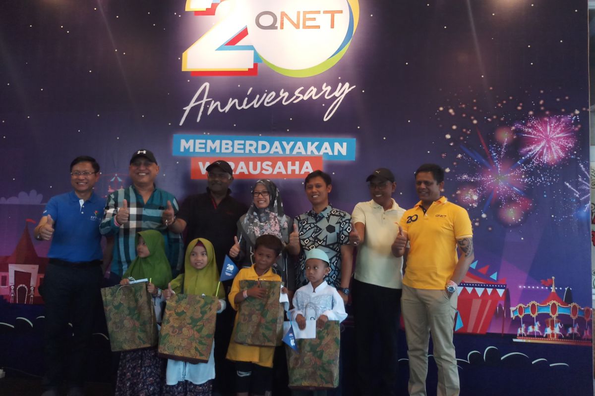Qnet Bantu 200 Anak Yatim di Surabaya
