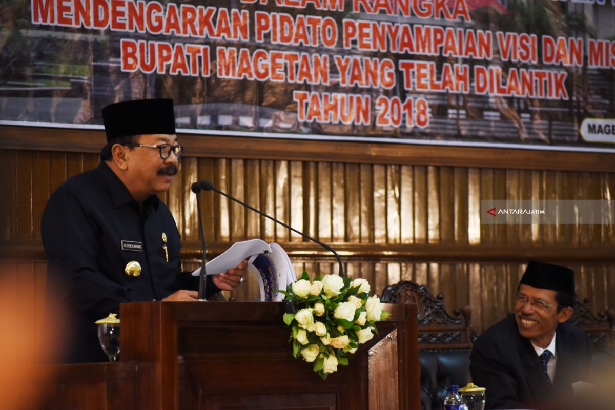 Gubernur Soekarwo Sarankan Suprawoto Tingkatkan Ternak Sapi