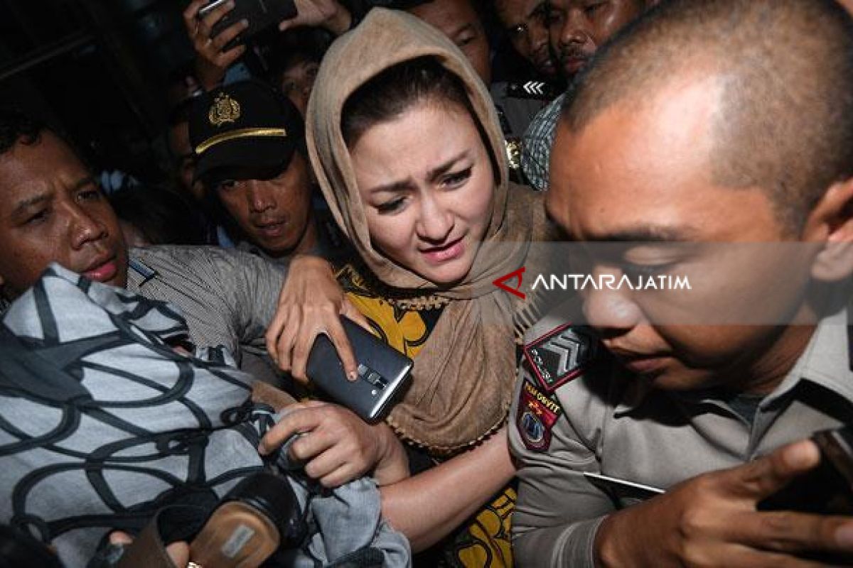 Istri Setya Novanto Datangi KPK Kordinasi Uang Pengganti