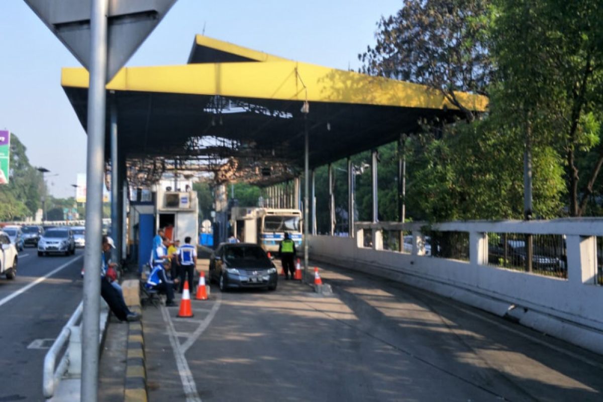 Pascakebakaran, Gerbang Tol Pejompongan sudah bisa layani transaksi