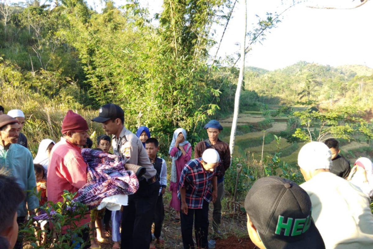 Kebakaran di Cicau Sukabumi menewaskan bayi