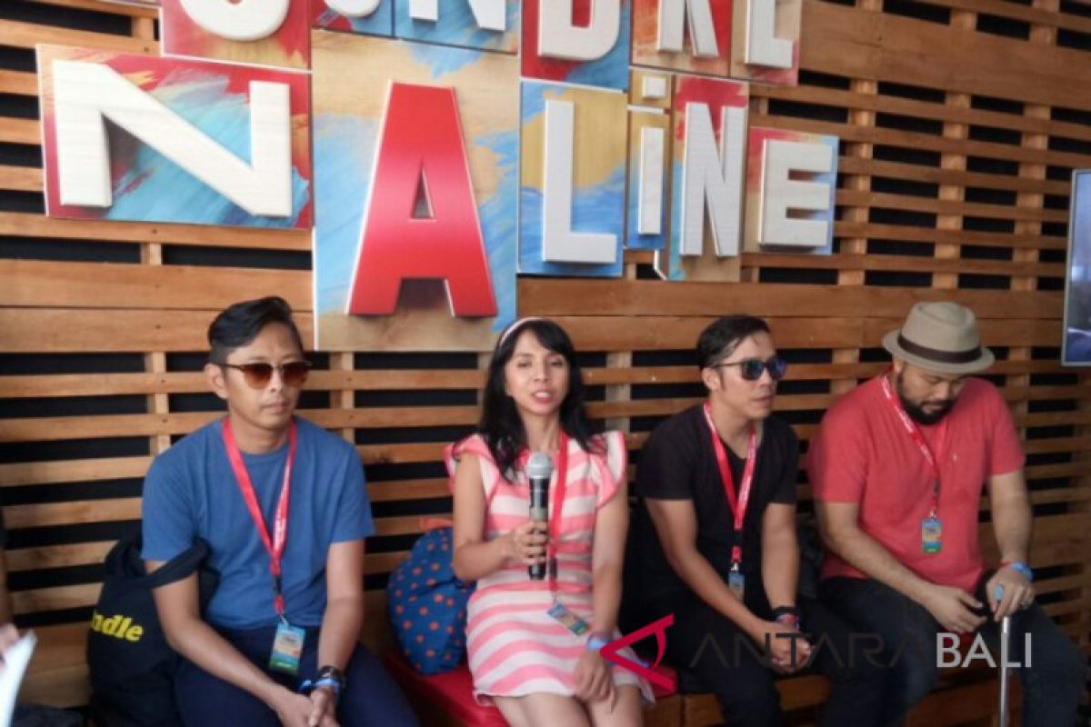 Nikmati senja sambil bernostalgia bersama Mocca di Soundrenaline 2018