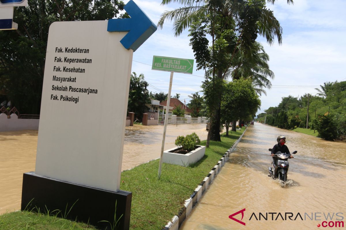 Floods spread to four sub-districts in Langkat, N Sumatra
