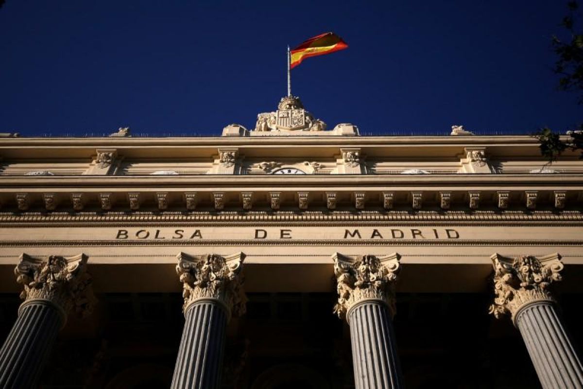 Indeks IBEX-35 Spanyol berakhir turun 1,76 persen