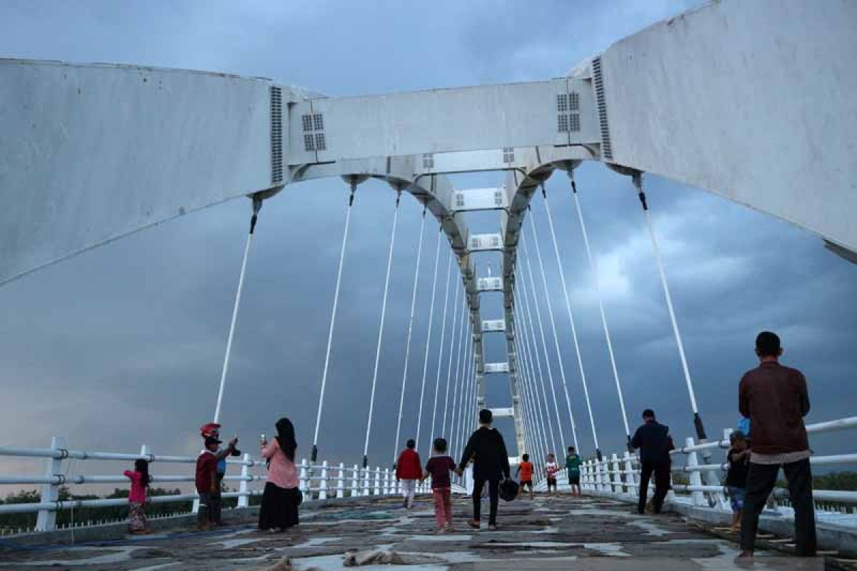 Pemkab Bojonegoro Harapkan Pembangunan Jembatan Cepat Selesai