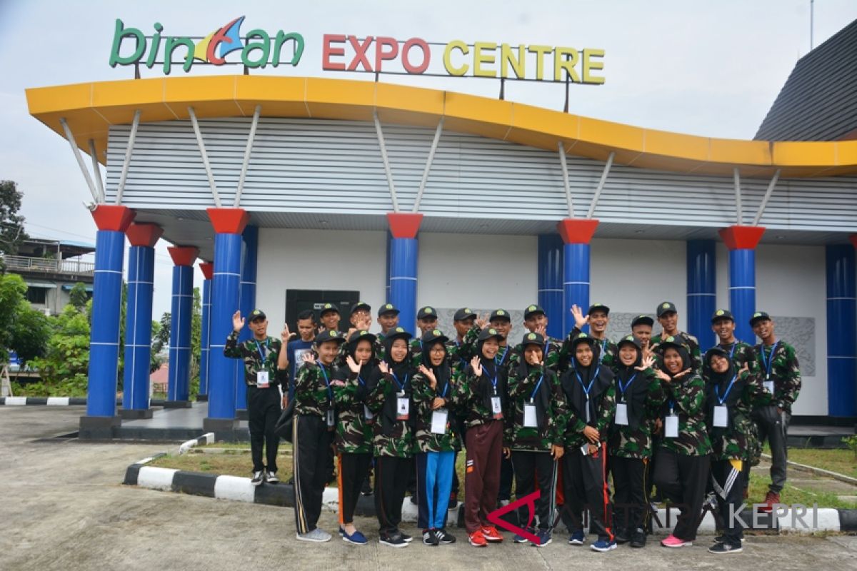 BUMN Hadir - Peserta SMN jelajahi gedung Bintan Expo Centre